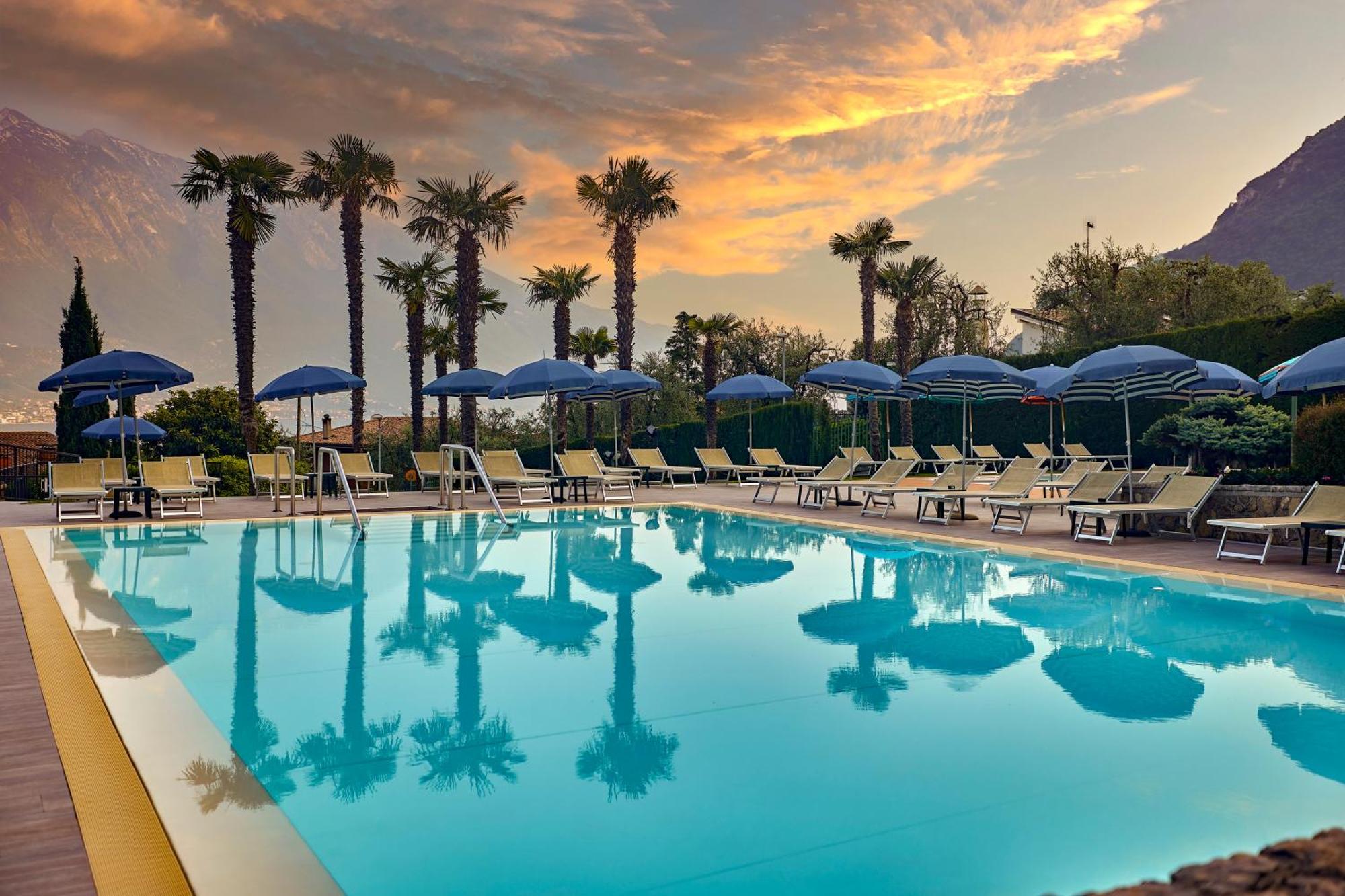 לימונה סול גרדה Hotel Royal Village מראה חיצוני תמונה