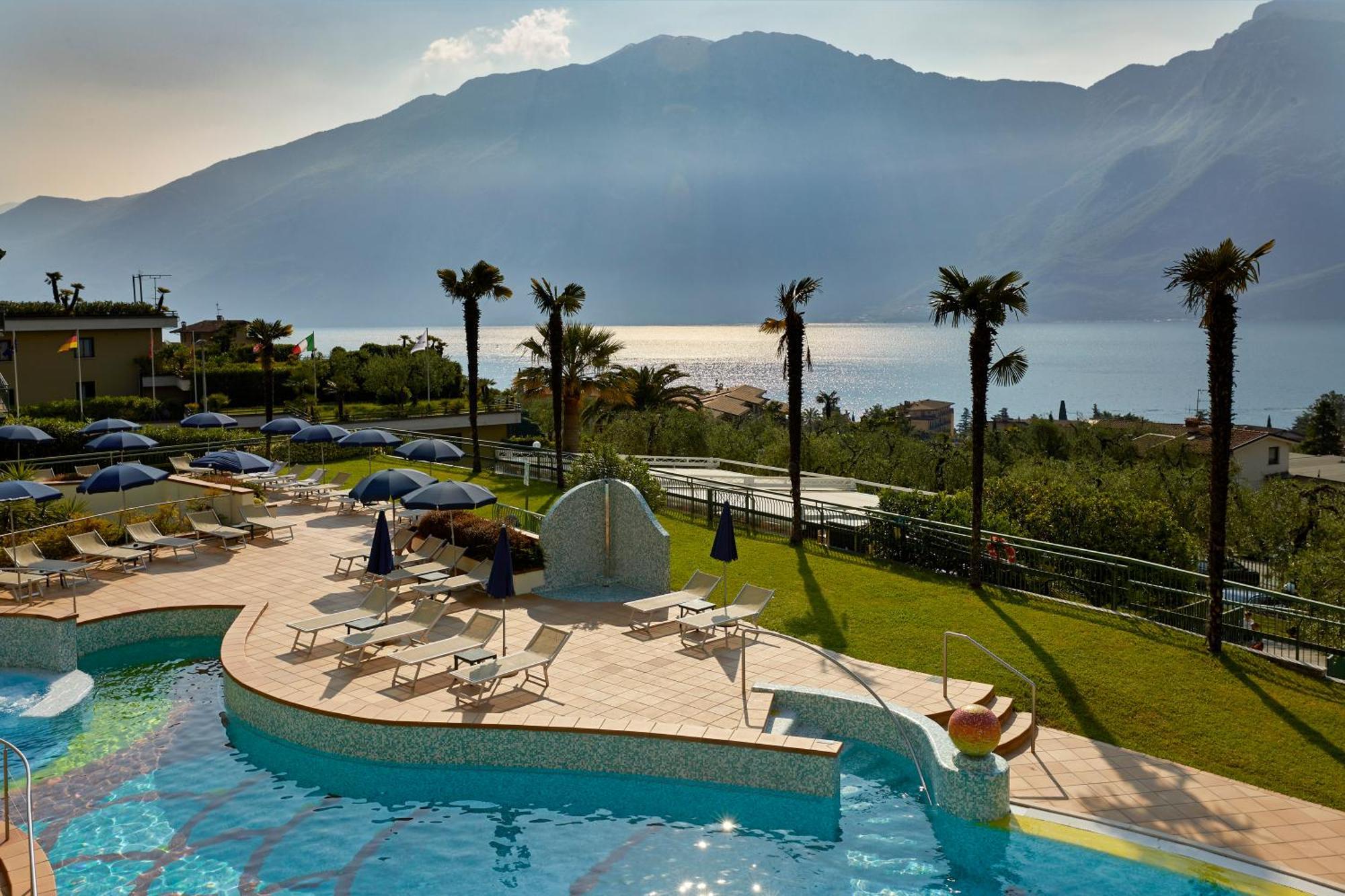 לימונה סול גרדה Hotel Royal Village מראה חיצוני תמונה